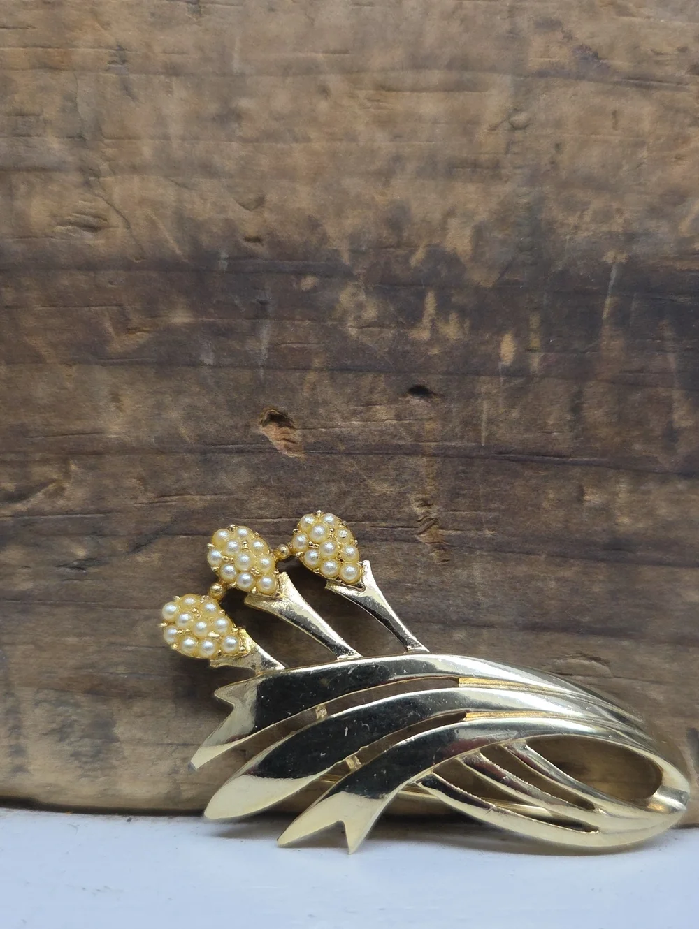 Vintage Gold Tone And Mini Pearl Clusters Brooch